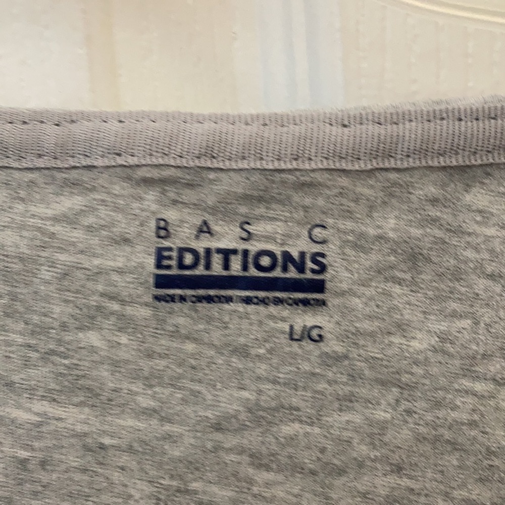 FINAL MARKDOWN Basic editions tee large - Picture 4 of 5